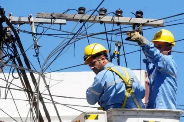 Lee más sobre el artículo Insólito: este domingo dejan sin luz a toda Villa Constitución y localidades vecinas