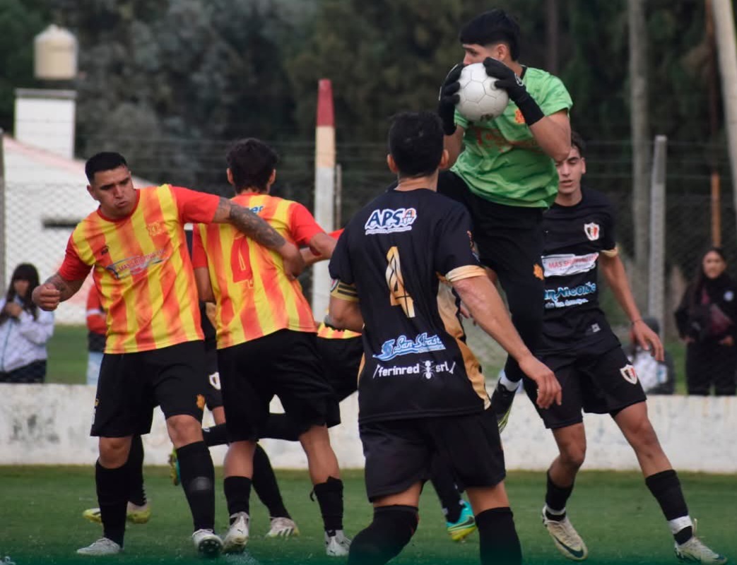 Lee más sobre el artículo Liga Nicoleña de Fútbol: con cinco partidos se completa la segunda fecha del Torneo Clausura