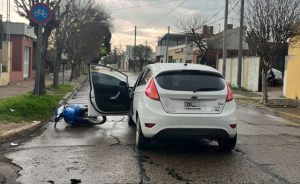 Lee más sobre el artículo Un joven motociclista tuvo lesiones graves a raíz de accidente en la zona sur