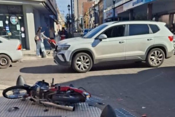 Lee más sobre el artículo Dos mujeres heridas tras otra jornada con varios accidentes en las calles de la ciudad