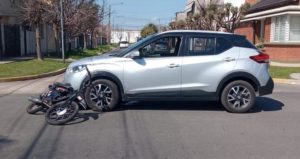 Lee más sobre el artículo Motociclista herido tras chocar con auto en la zona sur