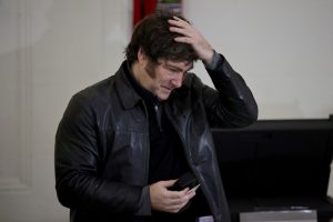 Lee más sobre el artículo «No hay plata»: la repetida justificación de Milei para vetar el aumento a los jubilados