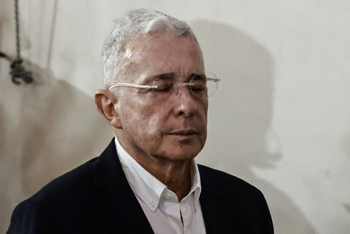 Lee más sobre el artículo Colombia: «Falta que Uribe responda por los falsos positivos y los desaparecidos»