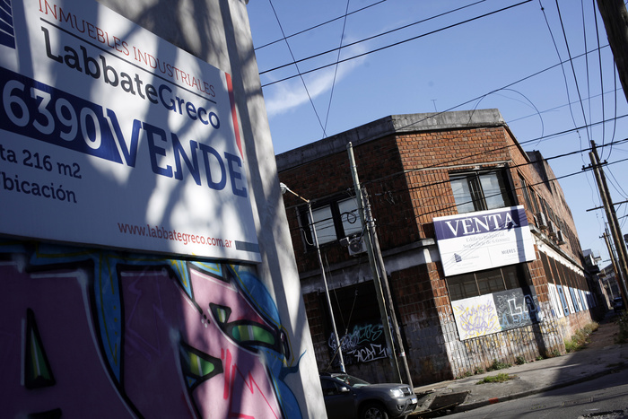 Lee más sobre el artículo La desindustrialización como política de Estado