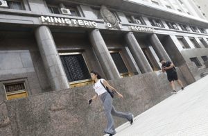 Lee más sobre el artículo Más ajuste por la retención 0