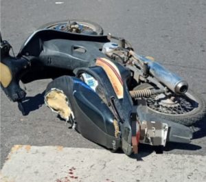 Lee más sobre el artículo Dos personas resultan heridas tras choque entre motos en zona norte