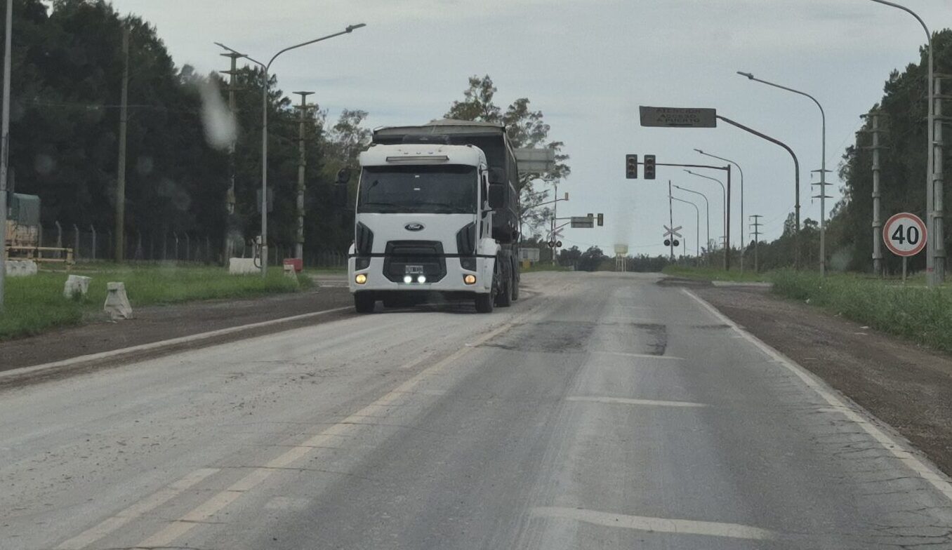 Lee más sobre el artículo Ramallo: declaran la emergencia por el estado del Camino de la Costa
