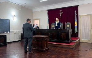 Lee más sobre el artículo Leonardo Bluhn juró como nuevo Defensor Oficial