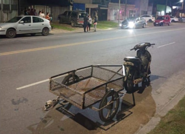 Lee más sobre el artículo Atropellan a un peatón en Avenida Moreno, y sufre lesiones graves