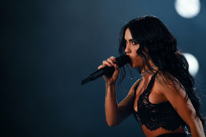 Lee más sobre el artículo «Payaso», la nueva canción de Lali con referencias a Javier Milei