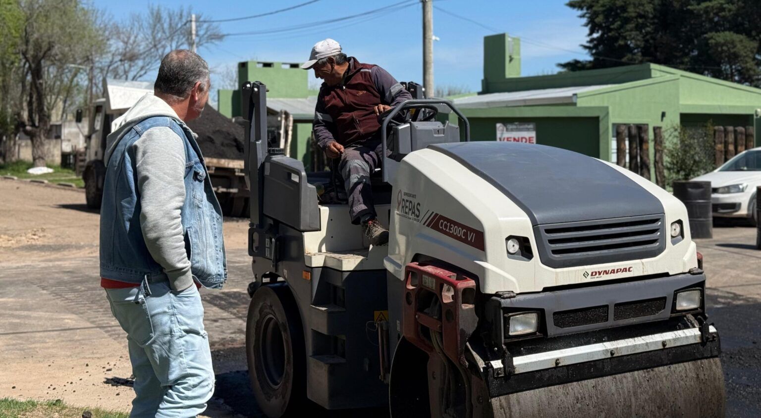 Lee más sobre el artículo Ramallo: culminan la primera etapa del asfaltado en Barrio Don Antonio