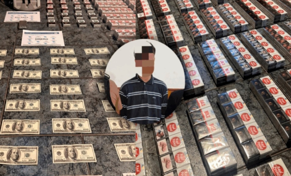 Lee más sobre el artículo Golpe al narcotráfico en Villa Ramallo: secuestraron marihuana, dinero y más de mil atados de cigarrillos