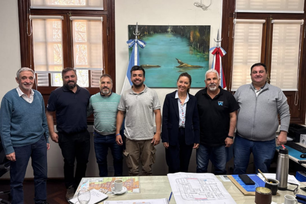 Lee más sobre el artículo Villa Constitución: Municipio y Provincia avanzan en la coordinación de la obra de ampliación del hospital