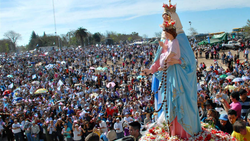 Lee más sobre el artículo Llegan cinco peregrinaciones en el mes de la Virgen del Rosario de San Nicolás