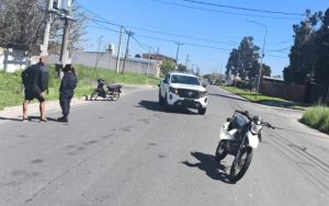 Lee más sobre el artículo Una mujer y su hija internadas tras choque entre motos