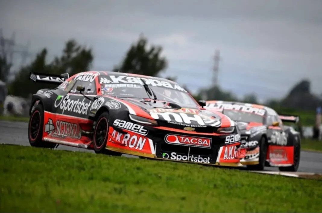 Lee más sobre el artículo TC: Canapino obtuvo un gran triunfo en el Autódromo San Nicolás