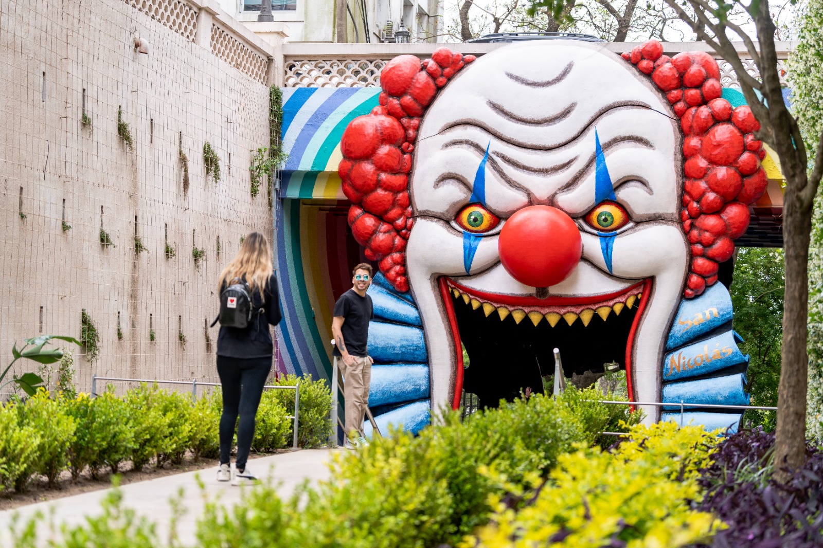 Lee más sobre el artículo Este finde, Halloween en el Empedrado de la Costanera
