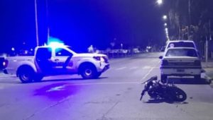Lee más sobre el artículo Muere un joven motociclista tras impactar con camión en Rivadavia y San Lorenzo