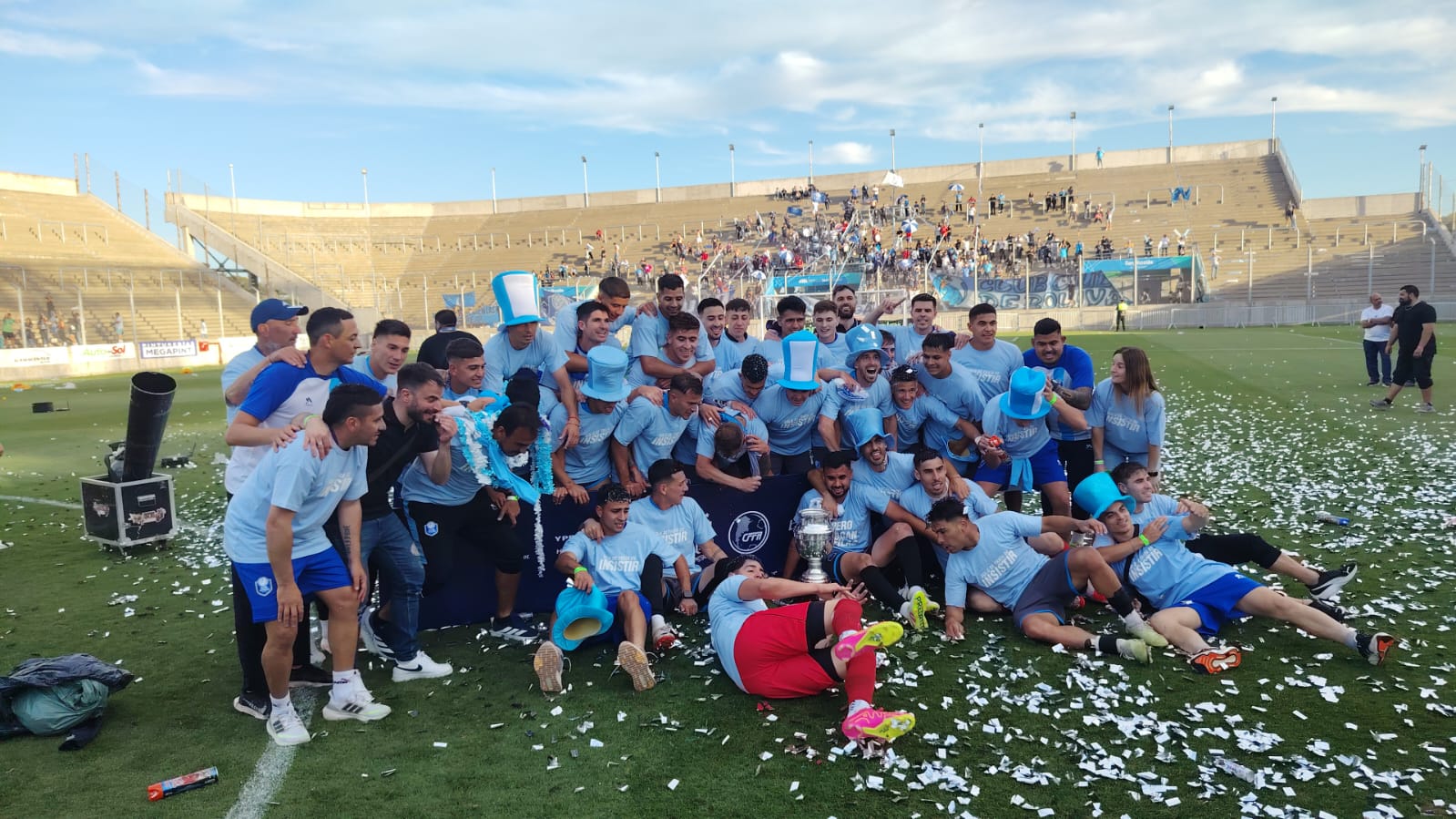 Lee más sobre el artículo Ciudad de Bolívar logró el ascenso al vencer a Atlético Rafaela en el Estadio San Nicolás