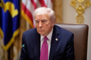 Lee más sobre el artículo ¿Se arriesgará Trump a cometer la locura de intentar invadir Venezuela?