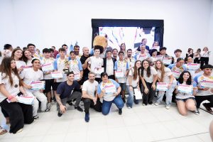 Lee más sobre el artículo Kicillof participó de un encuentro cultural y literario en Ramallo