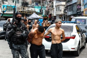 Lee más sobre el artículo Brasil: decenas de muertos tras un megaoperativo policial en Río de Janeiro