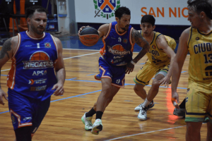 Lee más sobre el artículo Prefederal de Básquet: Regatas y Belgrano siguen ganando