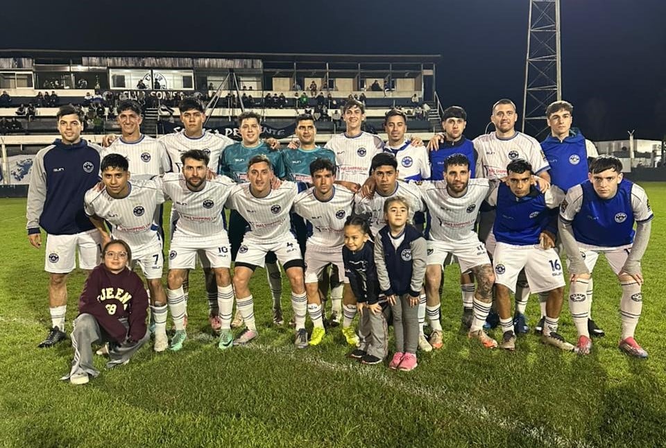 Lee más sobre el artículo Fútbol local: Somisa le ganó a Regatas y trepó a la punta