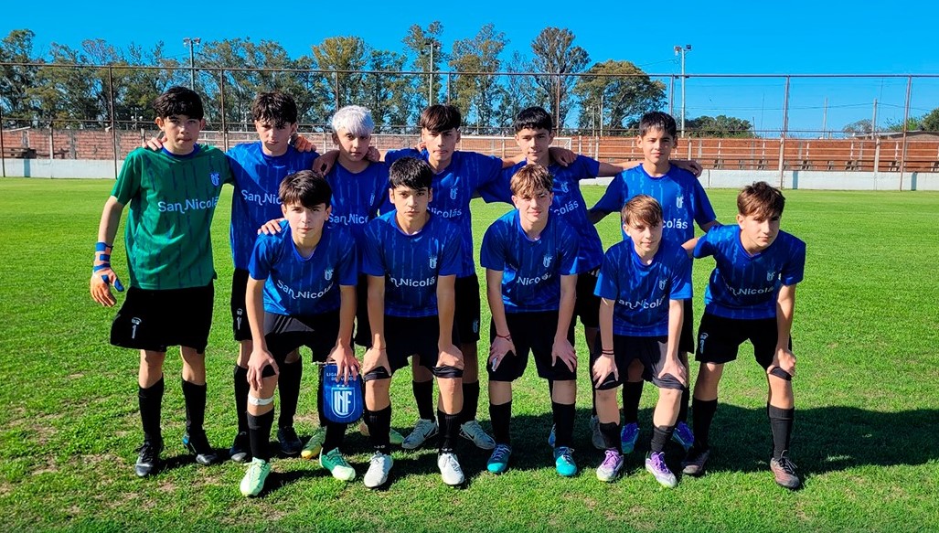 Lee más sobre el artículo Fútbol Sub-13: San Nicolás perdió en Junín y quedó eliminada