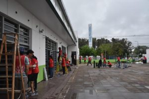 Lee más sobre el artículo La Escuela n° 38 reabrió sus puertas tras el paso del Voluntariado Ternium