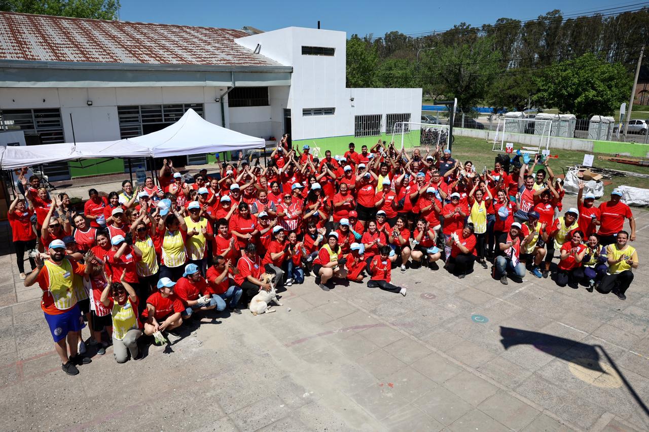 Lee más sobre el artículo Se completó la primera jornada del Voluntariado de Ternium en la Escuela n° 38