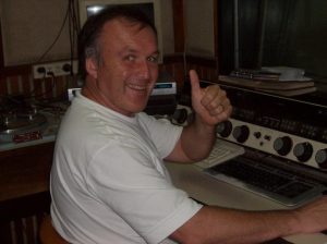 Lee más sobre el artículo Falleció Eduardo Bondaruk, reconocido operador de radio en San Nicolás