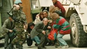 Lee más sobre el artículo Denuncian “cacerías humanas” durante el sitio de Sarajevo