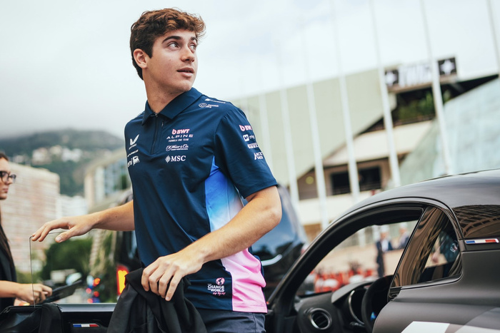 Lee más sobre el artículo ¡Colapinto estará en la Fórmula 1 en 2026!