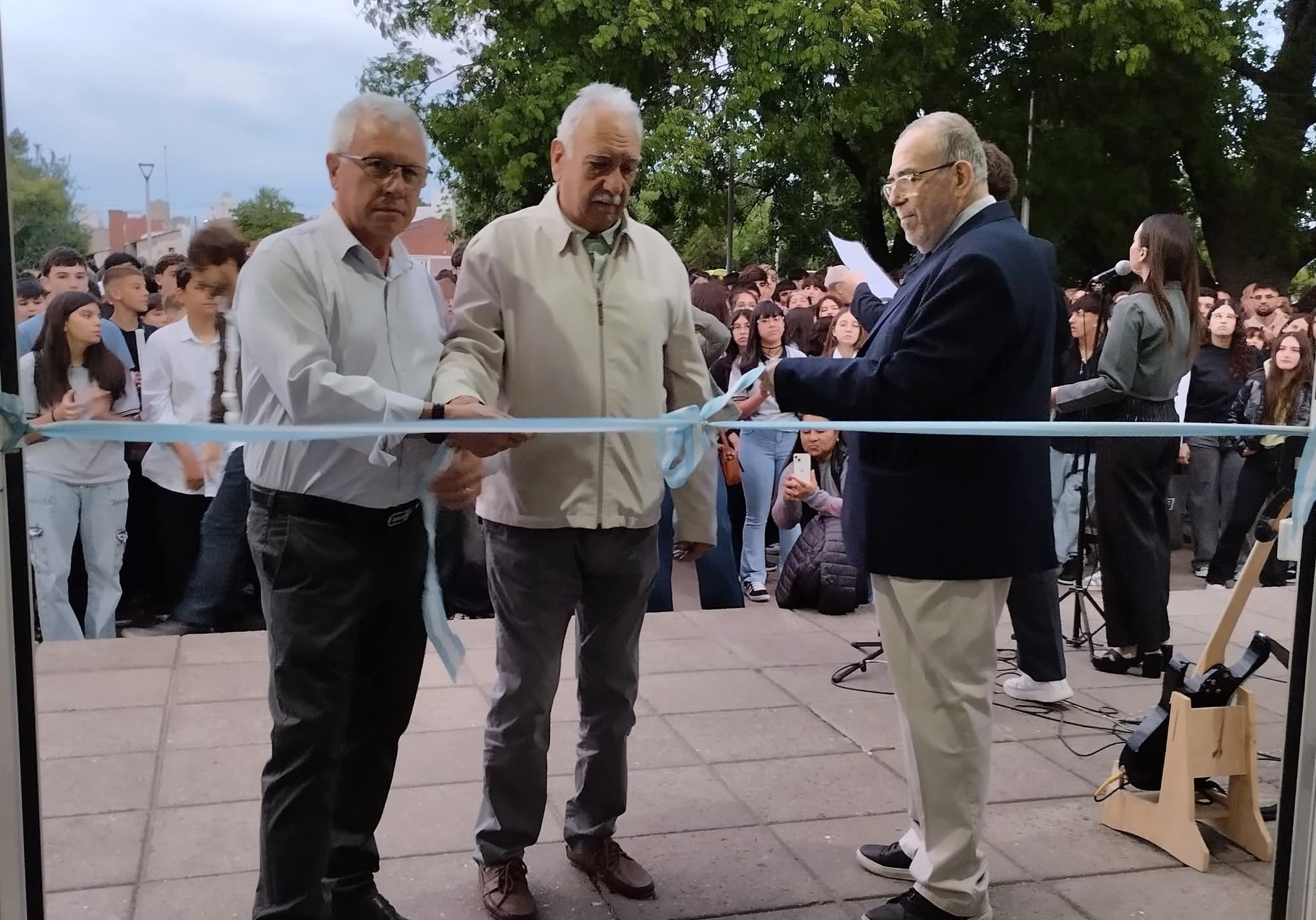 Lee más sobre el artículo Se llevó a cabo la Expo Fray 2025, con masiva participación de alumnos y la comunidad