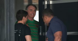 Lee más sobre el artículo La Policía brasileña arrestó al ex presidente Jair Bolsonaro