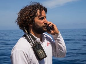 Lee más sobre el artículo Un argentino al rescate de migrantes en el mar