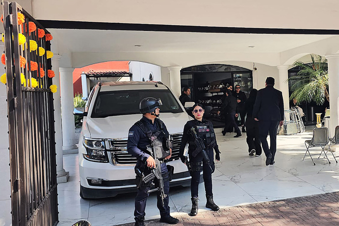 Lee más sobre el artículo México: asesinaron al alcalde de Uruapan durante una celebración por el Día de Muertos