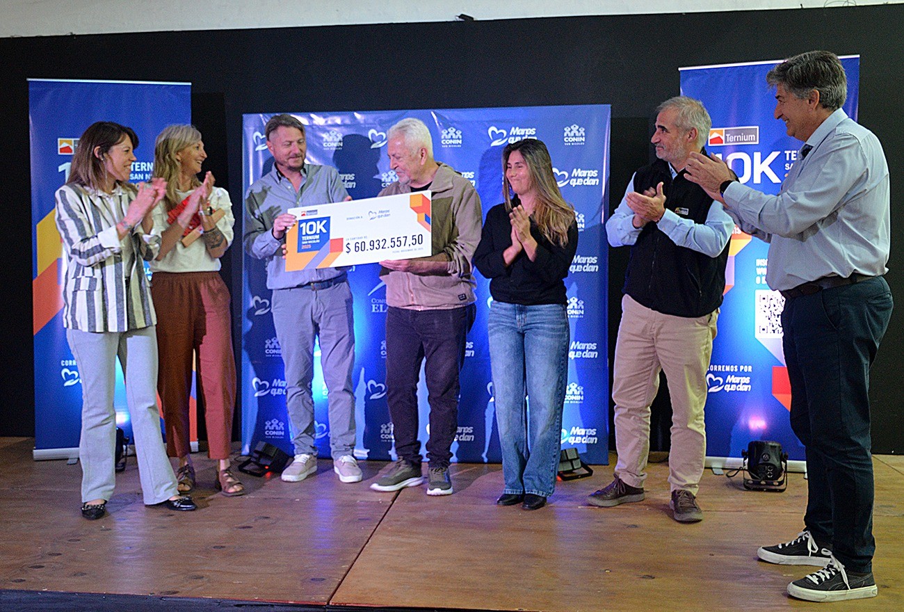 Lee más sobre el artículo Manos que Dan recibió más de 60 millones de pesos por el 10K Ternium 2025