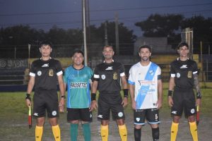 Lee más sobre el artículo Fútbol local: Paraná no pudo con Argentino Oeste y está complicado
