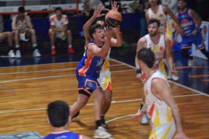 Lee más sobre el artículo Básquet local: Regatas le ganó a Belgrano y habrá tercer partido el domingo