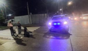 Lee más sobre el artículo Una mujer ciclista resultó herida tras colisión con automóvil