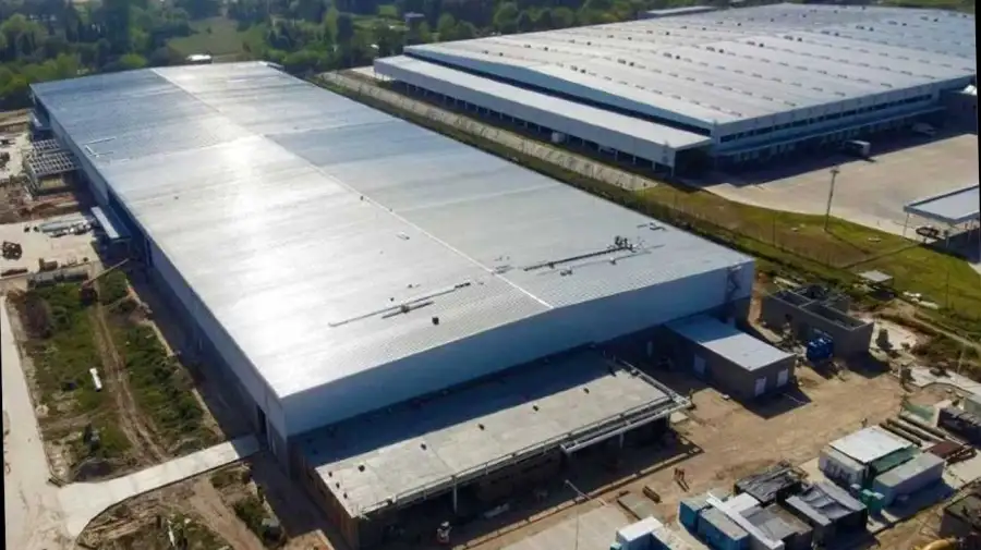 Lee más sobre el artículo Las consecuencias del modelo Milei: Whirlpool cierra su fábrica en Pilar y despide a 300 trabajadores