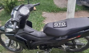 Lee más sobre el artículo Barrio Evita: secuestraron una moto adulterada, un handy y marihuana
