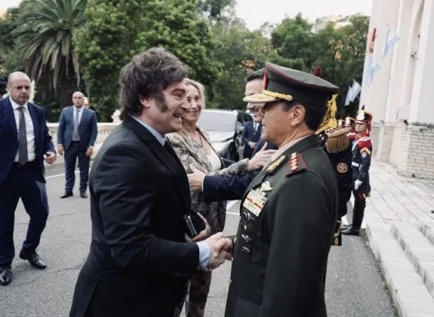 Lee más sobre el artículo El trasfondo de la designación del nuevo ministro de Milei, la inesperada coincidencia con la AFA y la reforma que generó sospechas