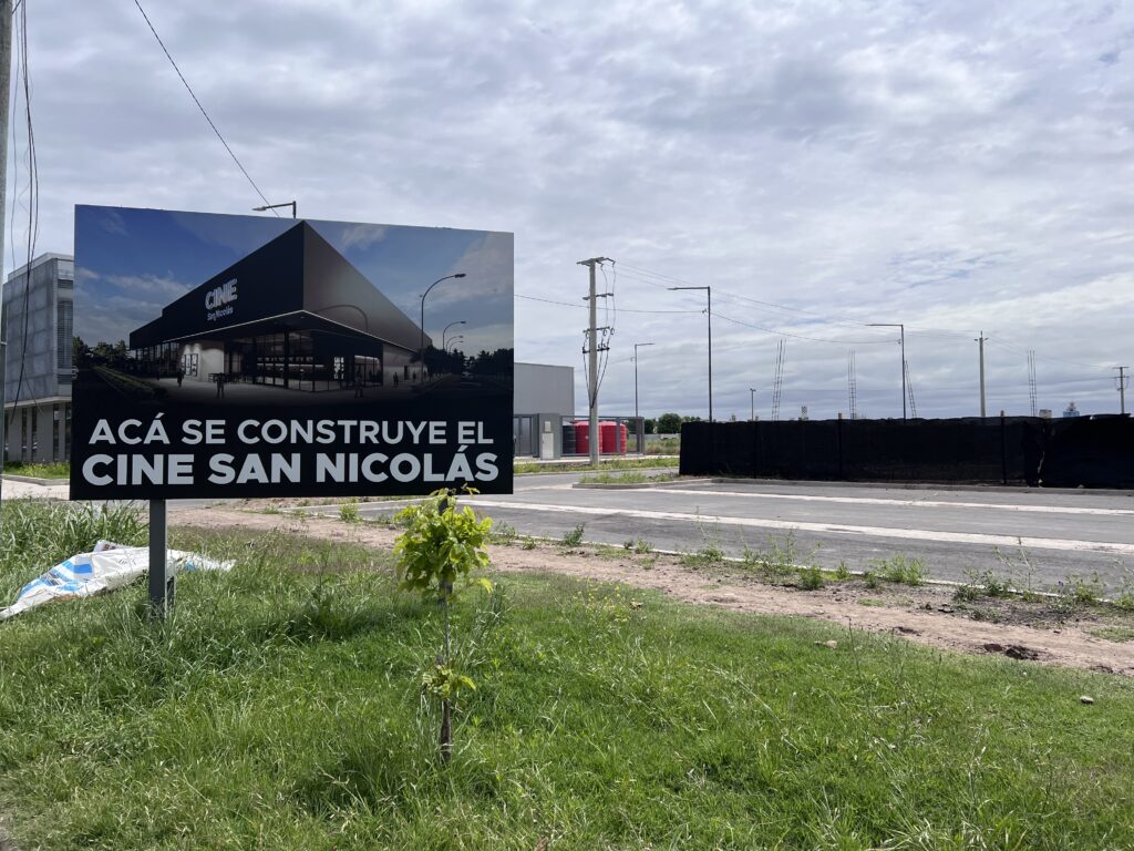 Lee más sobre el artículo Santiago Passaglia anunció que el cine abrirá antes de las vacaciones de invierno