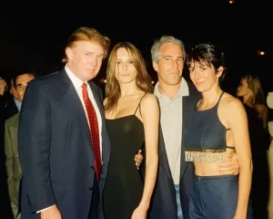 Lee más sobre el artículo Nuevos documentos del caso Epstein complican a Donald Trump