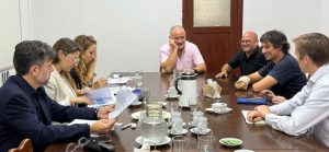 Lee más sobre el artículo Ramallo: reunión con empresarios por una inversión que sería superior a los 200 millones de dólares