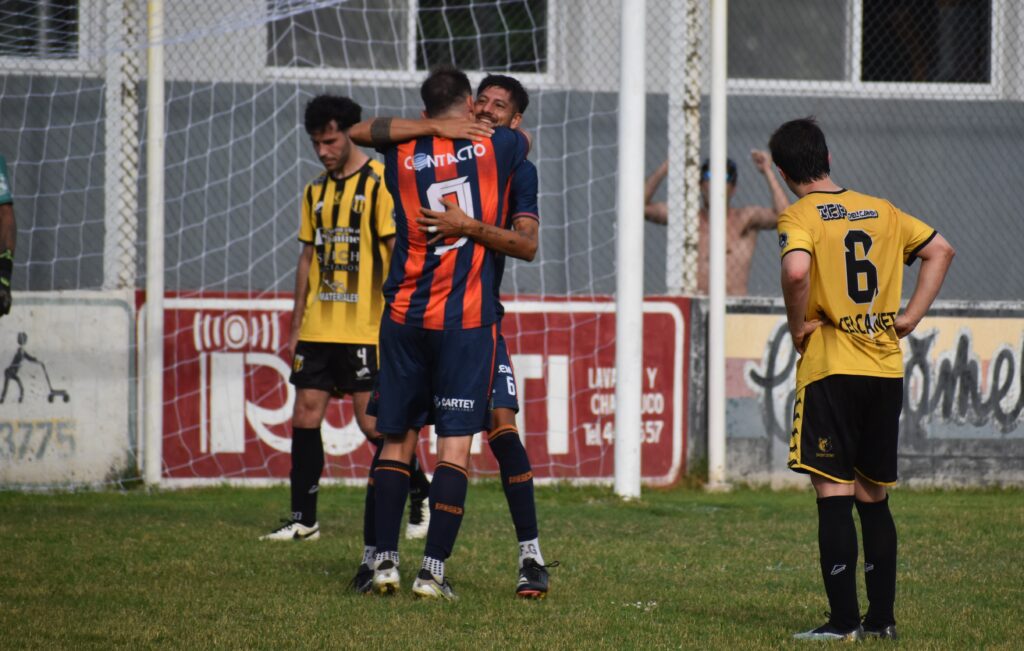 Lee más sobre el artículo Federal Amateur: Regatas goleó a Sportman y clasificó a la tercera fase