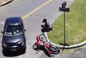 Lee más sobre el artículo Motociclista herido tras chocar con un remisero en la zona sur